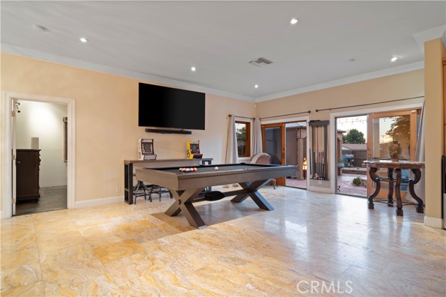 Detail Gallery Image 4 of 11 For 441 S Valley Center Ave, Glendora,  CA 91741 - 4 Beds | 2 Baths