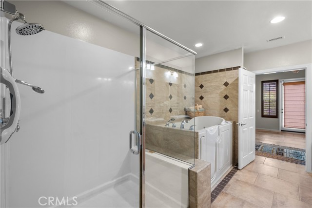 Detail Gallery Image 13 of 36 For 23748 Aspen Meadow Ct, Valencia,  CA 91354 - 3 Beds | 3/1 Baths