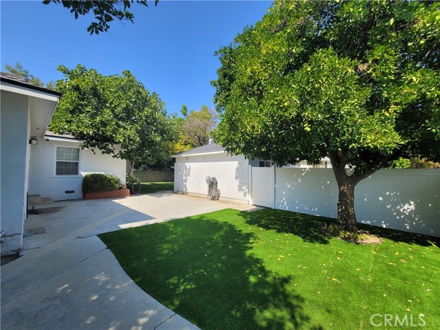 Detail Gallery Image 16 of 21 For 6362 Darby Ave, Tarzana,  CA 91335 - 3 Beds | 2 Baths