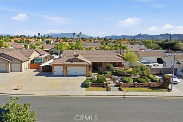 Detail Gallery Image 3 of 43 For 41732 Mesquite Ln, Murrieta,  CA 92562 - 4 Beds | 2/1 Baths
