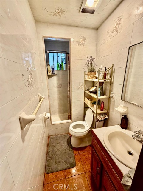 Detail Gallery Image 21 of 28 For 1454 E 50th, Los Angeles,  CA 90011 - – Beds | – Baths