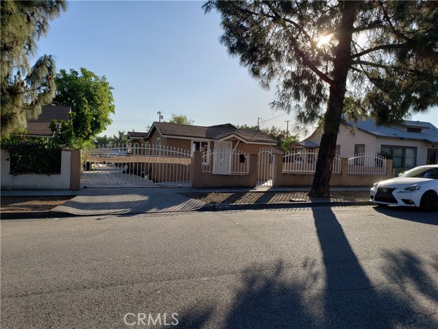 829 Pine St, Corona, CA 92879