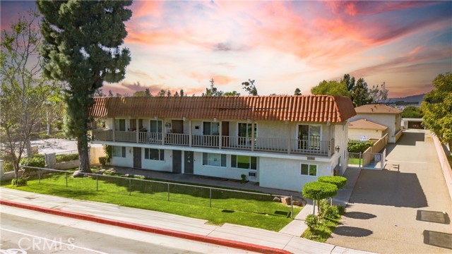 Front Image Thumbnail for CRDW26048874