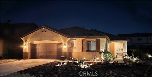 Detail Gallery Image 3 of 32 For 13817 Grant Way, Oak Hills,  CA 92344 - 4 Beds | 2 Baths
