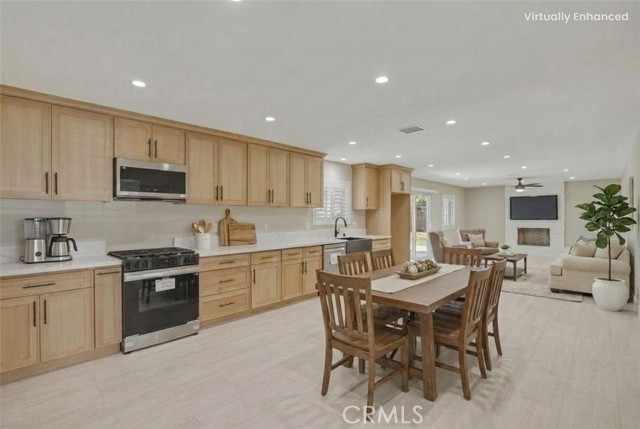 Detail Gallery Image 6 of 50 For 5874 Olive, Rialto,  CA 92377 - 4 Beds | 2 Baths