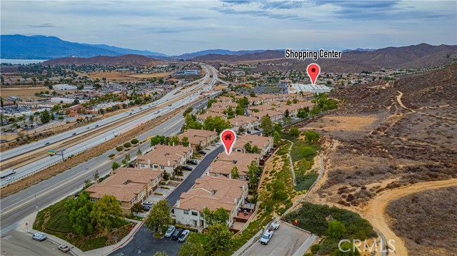 Detail Gallery Image 38 of 38 For 15636 Vista Way #104,  Lake Elsinore,  CA 92532 - 3 Beds | 2/1 Baths