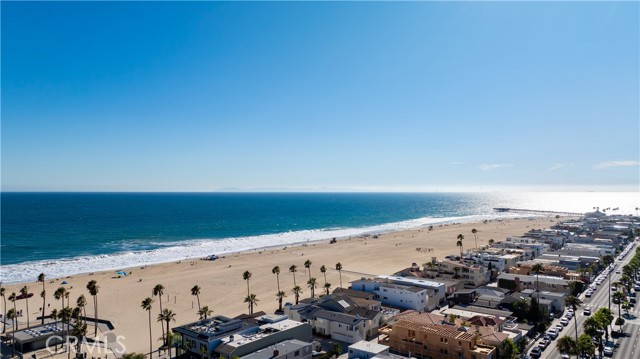 1510 W Oceanfront, Newport Beach CA: https://media.crmls.org/medias/85700790-a36a-4f13-8006-612642b4c459.jpg
