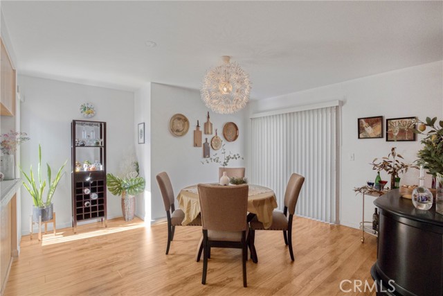 Detail Gallery Image 13 of 39 For 15760 Midwood, Granada Hills,  CA 91344 - 3 Beds | 3 Baths