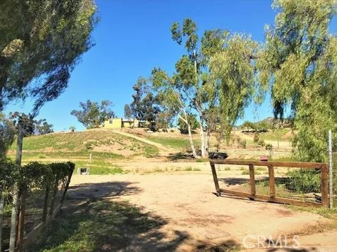 Detail Gallery Image 12 of 14 For 35610 Jewel Ln, Wildomar,  CA 92595 - 5 Beds | 3 Baths