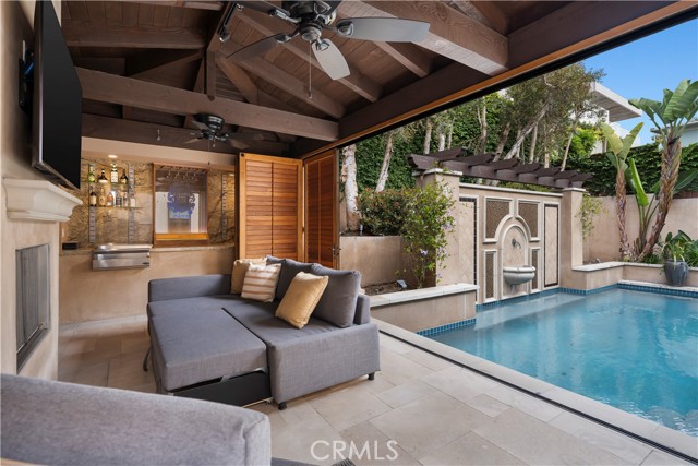 114 N Ardmore Avenue, Manhattan Beach CA: https://media.crmls.org/medias/8573a3c6-2324-4707-a737-ab6e12367f4a.jpg