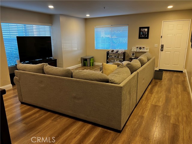 Detail Gallery Image 3 of 4 For 1507 E Spruce, Placentia,  CA 92870 - 2 Beds | 2 Baths