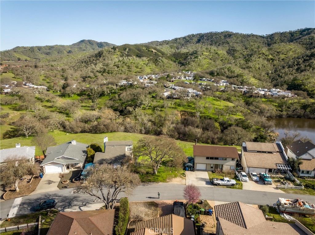 5042 Meadow Lark Lane