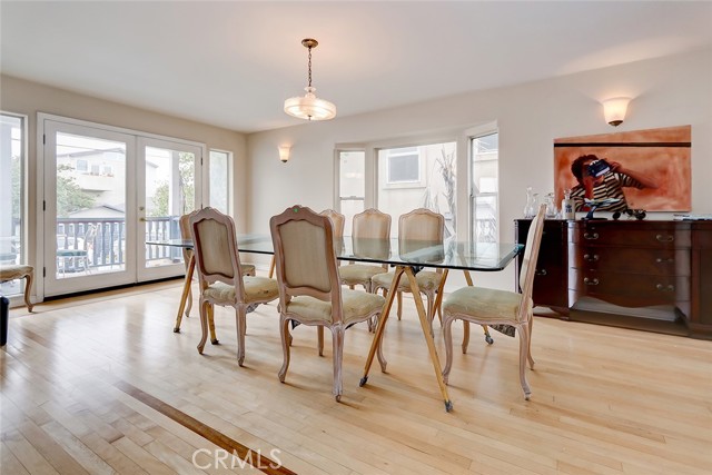 1936 Loma Drive, Hermosa Beach, California 90254, 3 Bedrooms Bedrooms, ,3 BathroomsBathrooms,Residential,Sold,Loma,SB21238629