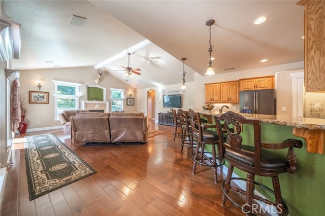 Detail Gallery Image 18 of 65 For 19347 Jacqueline St, Anderson,  CA 96007 - 4 Beds | 3 Baths