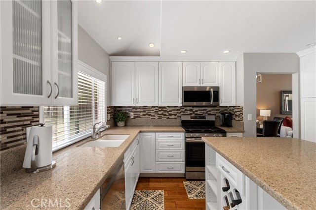 Detail Gallery Image 12 of 31 For 24576 Jacarte Dr, Murrieta,  CA 92562 - 3 Beds | 2/1 Baths