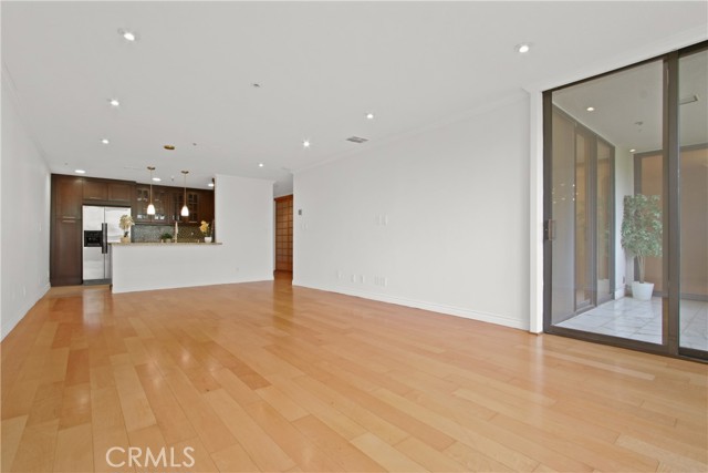 Front Image Thumbnail for CROC26086831