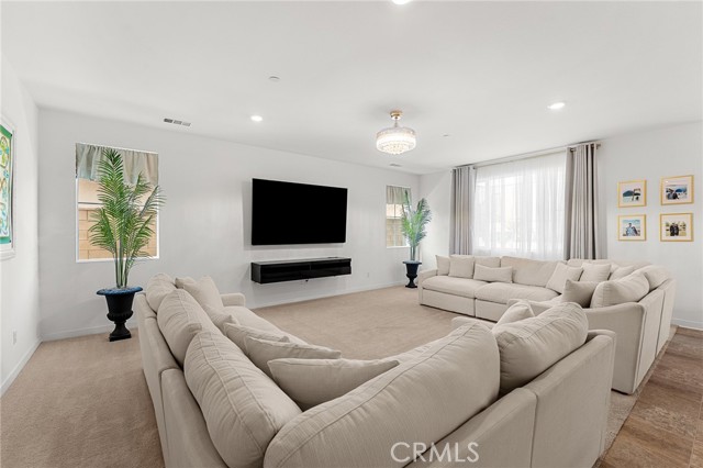 Detail Gallery Image 17 of 59 For 16776 Tulip Tree Street, Fontana,  CA 92336 - 5 Beds | 4 Baths