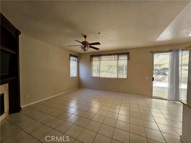 1366 Withorn Court, Riverside CA: https://media.crmls.org/medias/85774f48-10ee-46af-86f6-932df9870c13.jpg