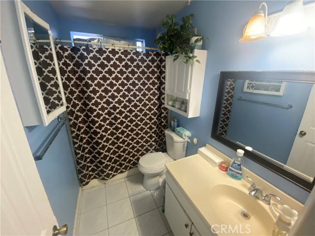 Detail Gallery Image 14 of 16 For 2177 Pomona Ave, Costa Mesa,  CA 92627 - – Beds | – Baths