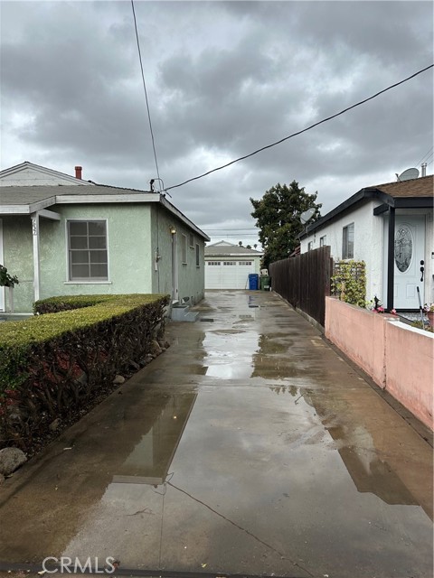 1631 N Banning Boulevard, Wilmington CA: https://media.crmls.org/medias/8577aba7-f291-4cb1-ba13-f0bddb74b6ba.jpg