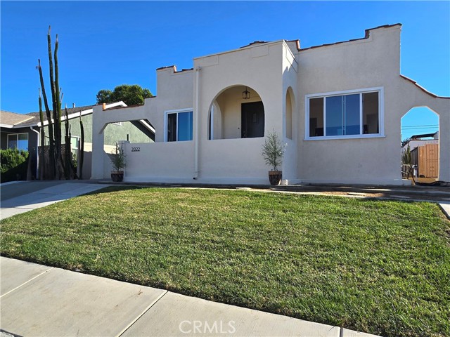 Detail Gallery Image 2 of 41 For 2022 W 75th St, Los Angeles,  CA 90047 - 2 Beds | 1 Baths