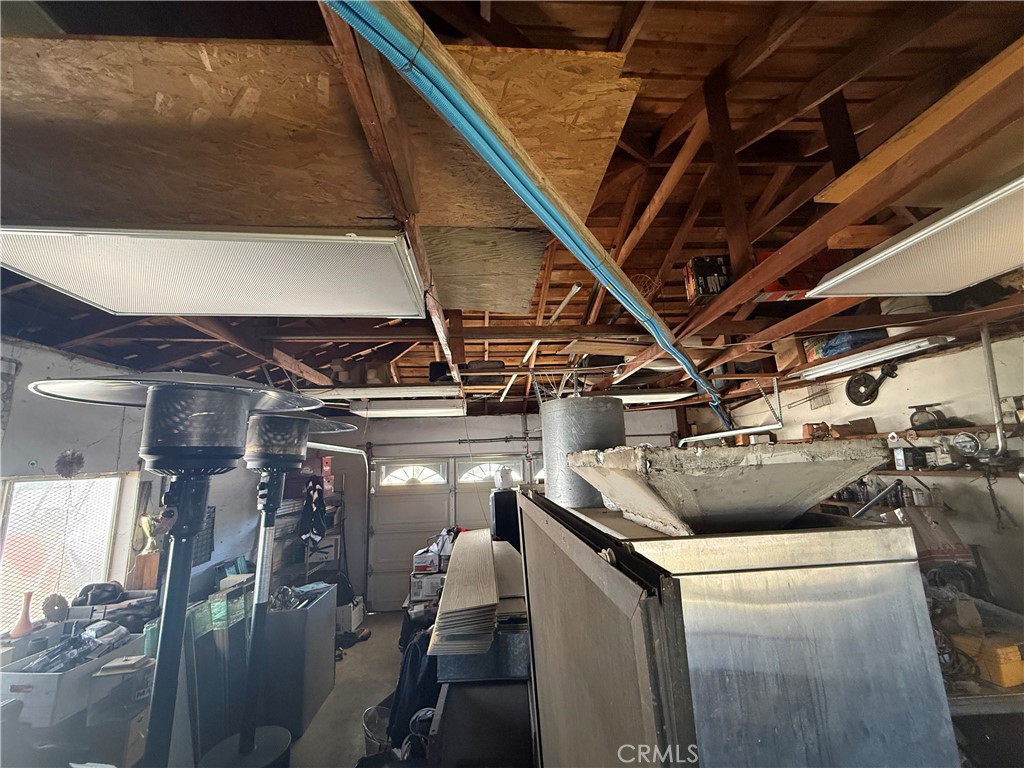 https://media.crmls.org/medias/85784dfe-e6cf-4991-9e29-1e612e609cde.jpg?preset=X-Large