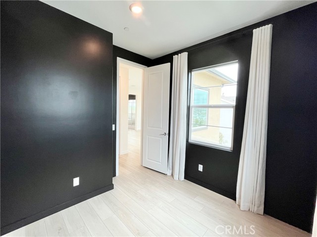 Detail Gallery Image 19 of 29 For 27706 Marquee Dr, Valencia,  CA 91381 - 3 Beds | 2/1 Baths