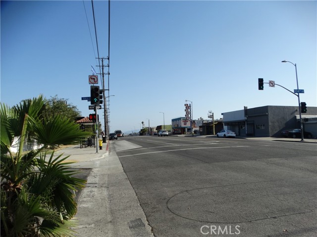 Detail Gallery Image 22 of 28 For 1771 104th St, Los Angeles,  CA 90047 - 2 Beds | 2 Baths