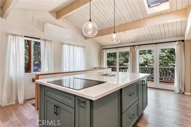 771 Silver Tip Drive, Big Bear Lake, CA 92315
