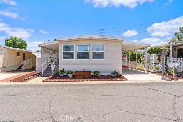 Detail Gallery Image 1 of 30 For 1001 W Lambert Rd #324, La Habra,  CA 90631 - 3 Beds | 2 Baths