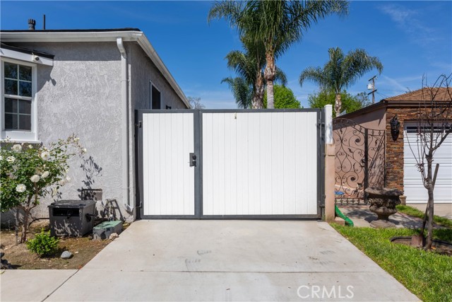 4207 Charlemagne Avenue, Long Beach, CA 90808 Listing Photo  44