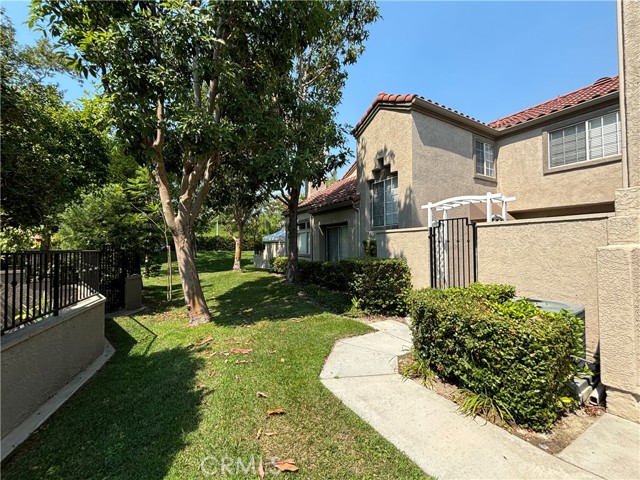 Detail Gallery Image 2 of 33 For 21905 Barbados #235,  Mission Viejo,  CA 92692 - 3 Beds | 3 Baths