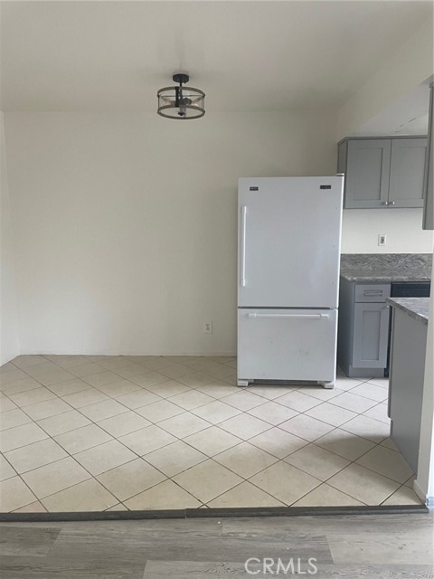 Image 3 of 11 For 8505 Columbus Avenue 316