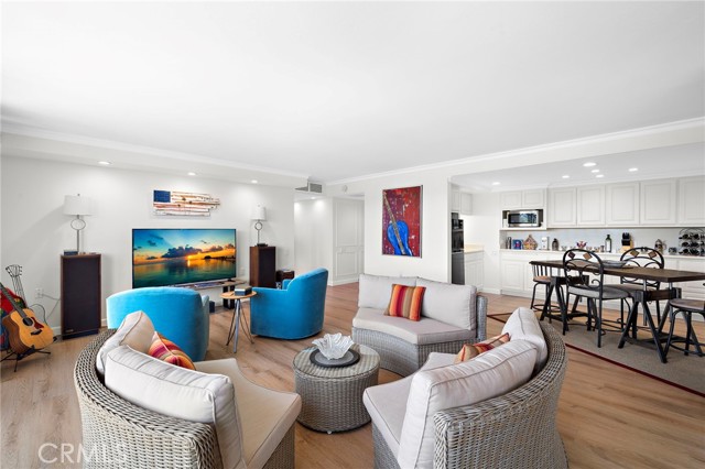 24055 Paseo Del Lago, Laguna Woods CA: https://media.crmls.org/medias/8580b871-52fa-4c9f-944d-c9404ba3db8c.jpg