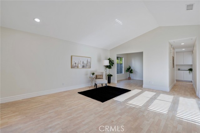 Detail Gallery Image 11 of 50 For 8496 East Meadowridge Street, Anaheim Hills,  CA 92808 - 4 Beds | 2 Baths