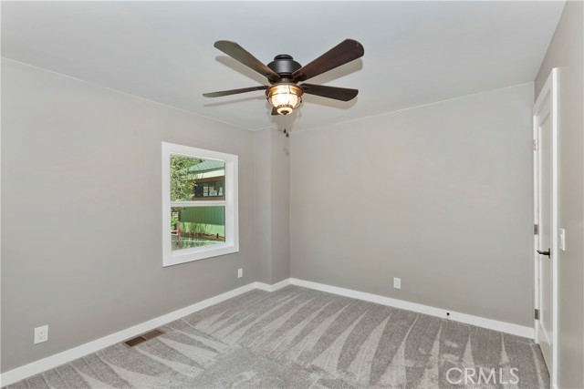 Detail Gallery Image 15 of 32 For 23984 Straight Way, Crestline,  CA 92325 - 2 Beds | 1 Baths