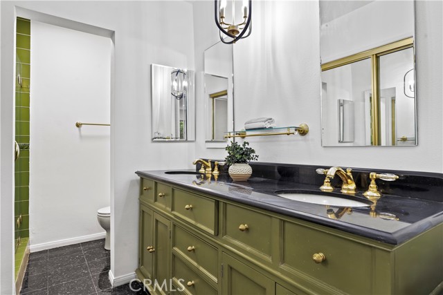 Detail Gallery Image 23 of 34 For 1045 N Kings Rd #105,  West Hollywood,  CA 90069 - 2 Beds | 2 Baths
