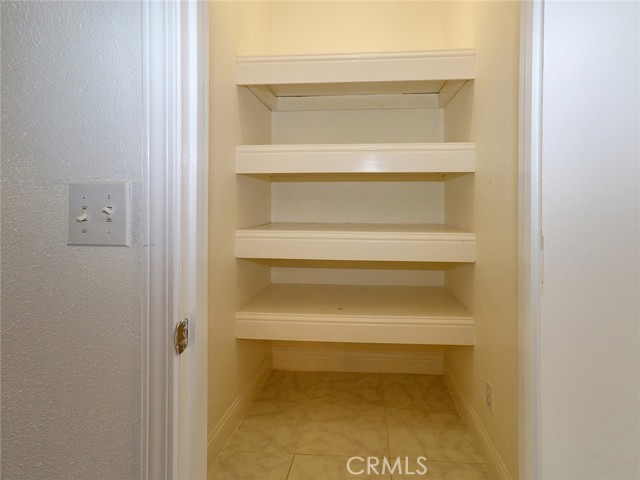 4'11 x 3 Floor Kitchen pantry