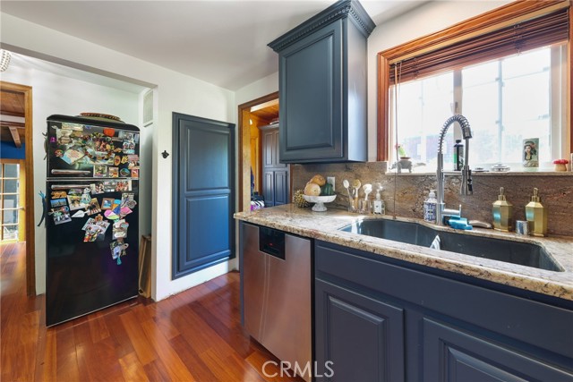 2642 Westminster Place, Costa Mesa CA: https://media.crmls.org/medias/8581c657-1852-40cc-97f5-14a31dacb1d9.jpg