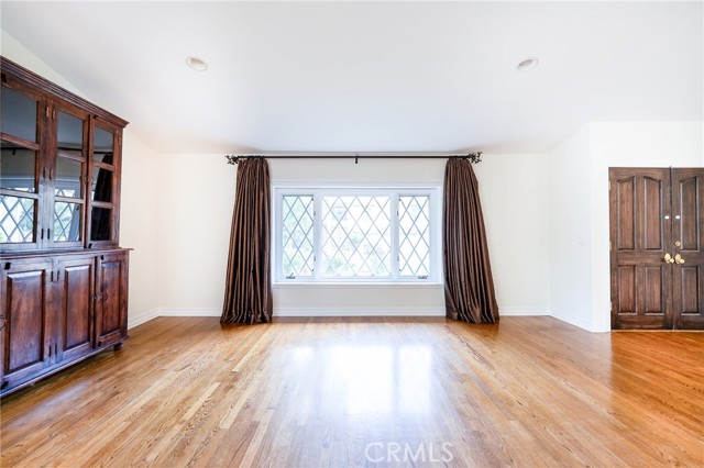 Detail Gallery Image 6 of 42 For 18337 Chatham Ln, Porter Ranch,  CA 91326 - 4 Beds | 2/1 Baths