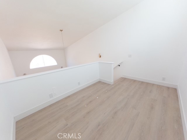 https://media.crmls.org/medias/8582dda4-88e7-4b20-8538-564ea8184580.jpg?preset=X-Large