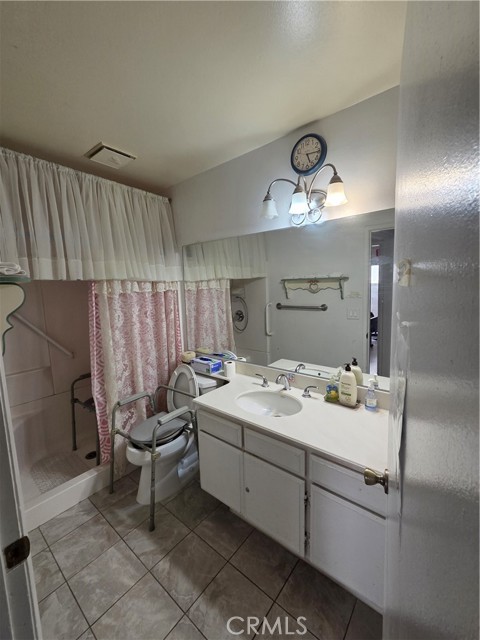 Detail Gallery Image 21 of 26 For 44047 Rodin Ave, Lancaster,  CA 93535 - 4 Beds | 2 Baths