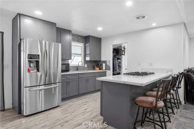 Detail Gallery Image 1 of 20 For 206 S Sullivan St #36,  Santa Ana,  CA 92704 - 3 Beds | 2 Baths