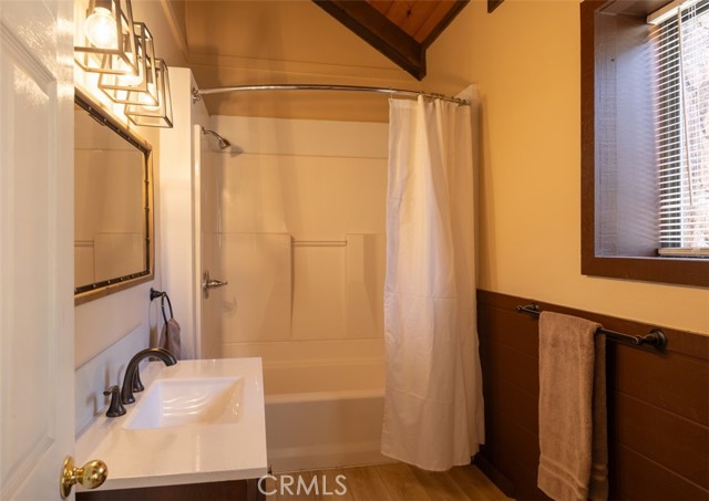 Detail Gallery Image 22 of 39 For 789 Iris Dr, Big Bear Lake,  CA 92315 - 3 Beds | 3 Baths