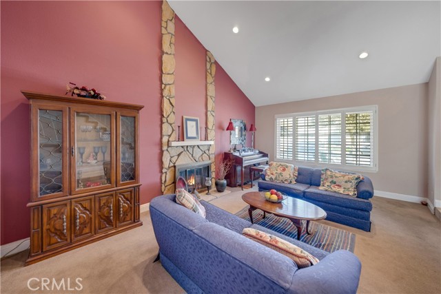 Image 10 of 45 For 5156 Edgemont