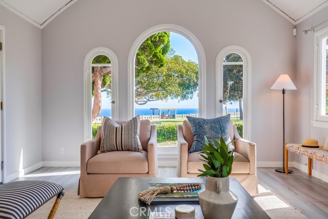 690 W Paseo Del Mar, San Pedro CA: https://media.crmls.org/medias/8584e12c-f40f-40cf-8aec-b53d69600815.jpg