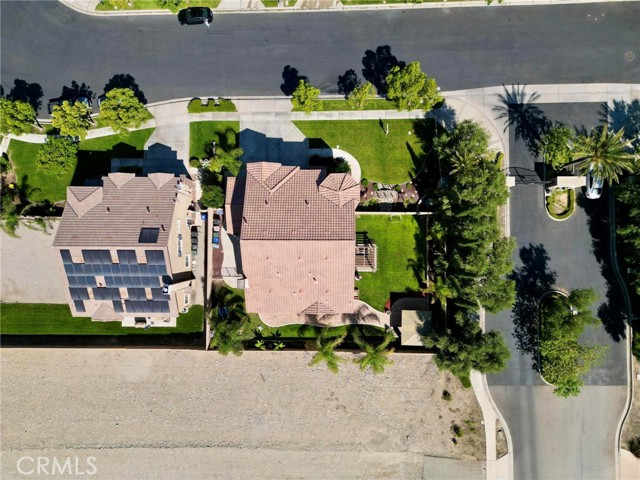 5381 Campania Way, Fontana CA: https://media.crmls.org/medias/85852d37-b6b9-44ae-879d-e912c31e9f46.jpg