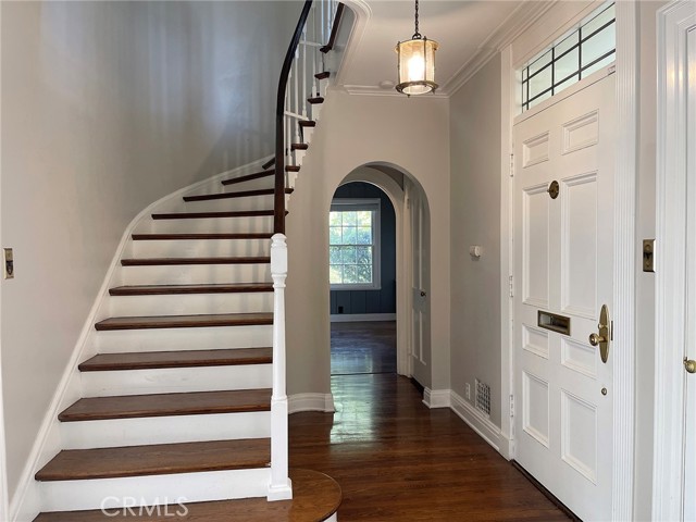 1420 Pasqualito Drive, San Marino CA: https://media.crmls.org/medias/858571a7-d2c8-4f27-9705-9f10bdd47ef0.jpg