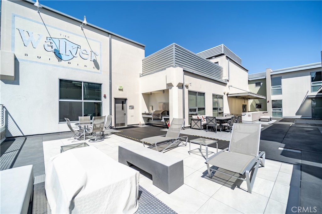 Community Rooftop deck