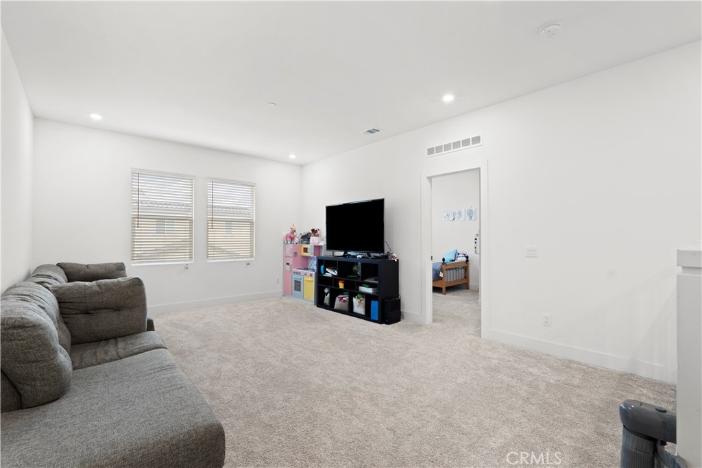 MLS #IV25027900 img 22